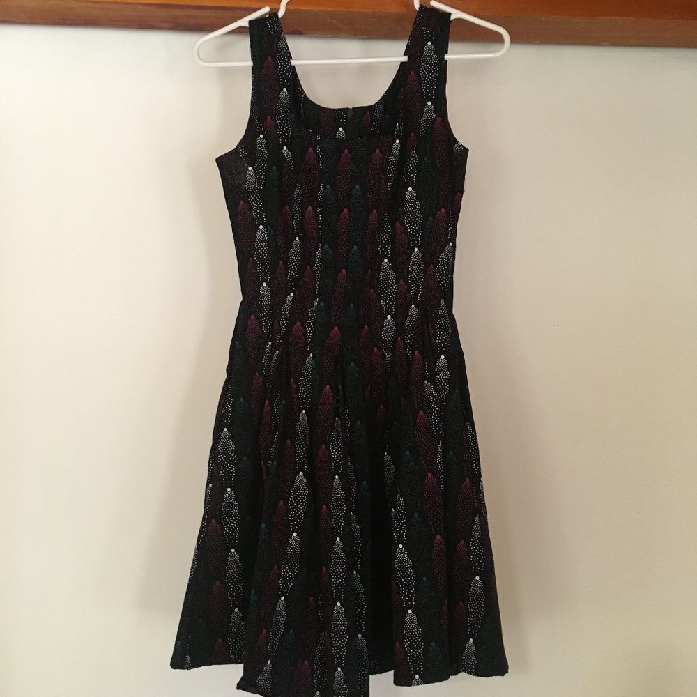 Almost-new Nooworks party dress (Size S)